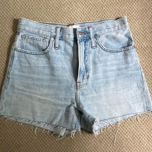 Madewell “the perfect jean shirt” size 27. New condition without tags.